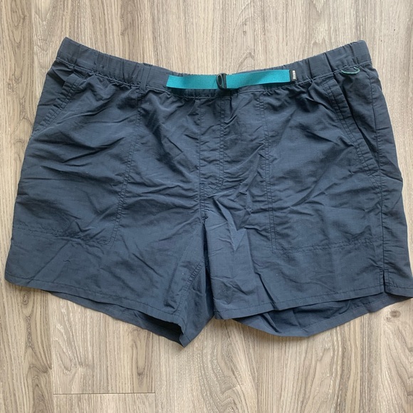 Men’s REI Hiking Shorts XL - Picture 1 of 3
